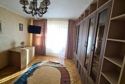 Apartament cu 3 camere decomandat, mobilat în Central - 9