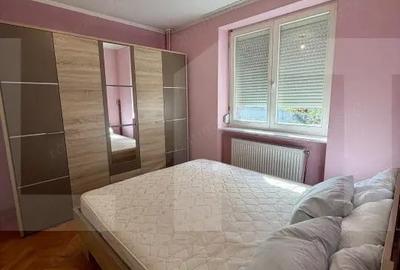 Apartament cu 4 camere decomandat în Central - 2