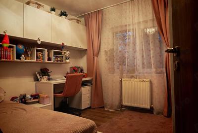 Apartament cu 3 camere decomandat în Aradului - 2