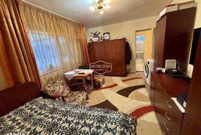 Spațiu comercial, de 85 mp, în Central - 7