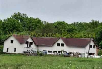 Oportunitate investitie | Teren 10 000 mp cu constructie 530 mp la 10 km de Viscri