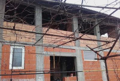 Casă cu 4 camere cu Teren 314 Mp în Bariera Vâlcii - 4