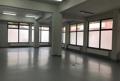 Spațiu comercial, 289 mp în Între Lacuri