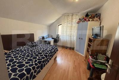 Casa de vanzare cu 5 camere, 200 mp, zona Micro 3 - 13