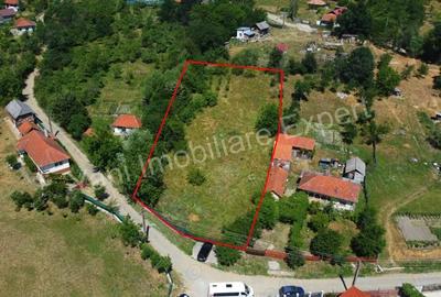 Teren de vanzare in comuna Poienarii de Arge?, sat Poienari, jude? Arge?. - 4