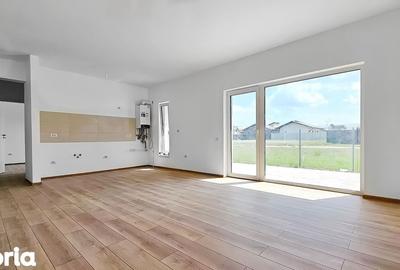 Casă cu 4 camere cu Teren 596 Mp în Bod - 3