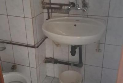 Apartament cu 3 camere decomandat în Central - 14