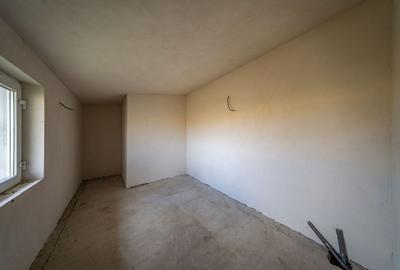 Casă de vânzare cu 3 camere, teren și terasă Alunis - 10