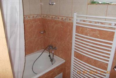 Casă cu 5 camere cu Teren 582 Mp în Moneasa - 2