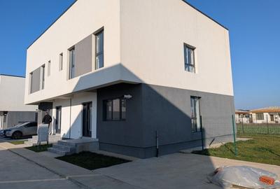 Casă individuală cu 4 camere cu Canalizare în Tunari - 1