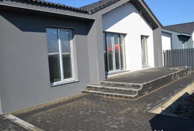 Casă cu 4 camere cu Canalizare în Sânpetru - 5