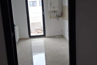 Casă cu 3 camere în Central - 2