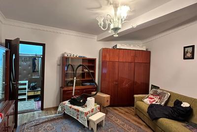 Apartament cu 2 camere decomandat în Micro 13 - 1