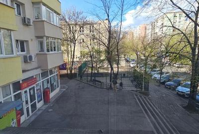 Apartament cu 3 camere semidecomandat în Tei - 11