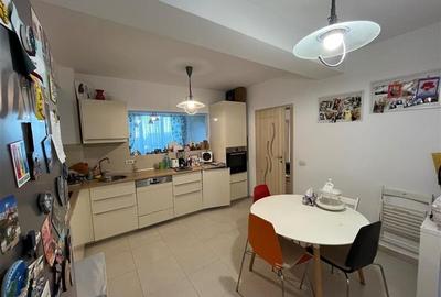 Vanzare 3 camere Damaroaia - 6