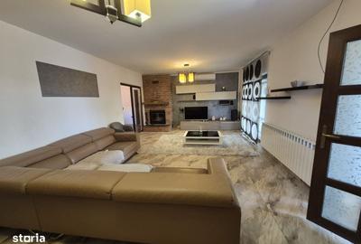 Casă cu 4 camere în Valea Adâncă
