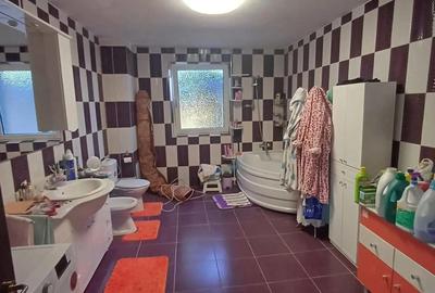 De vanzare casa P+E, la 3 min de Roman, teren 300 mp - 9