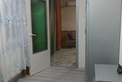 Apartament cu 3 camere semidecomandat în Central - 2