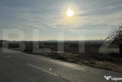 Teren de 7500 mp, în Central - 2