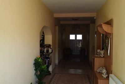 Casă individuală cu 7 camere cu Teren 1551 Mp în Brazi - 3