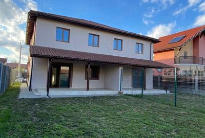 Casă cu 4 camere cu Teren 275 Mp în Moșnița Nouă - 17