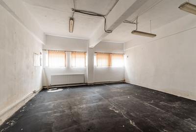 Spațiu industrial, de 1,200 mp, în Central - 11