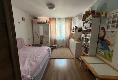 Apartament cu 3 camere decomandat, mobilat în Cornișa - 4