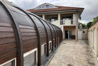 Vila cu piscina interioara si exterioara in Baile 1 Mai - Oradea Bihor - 3