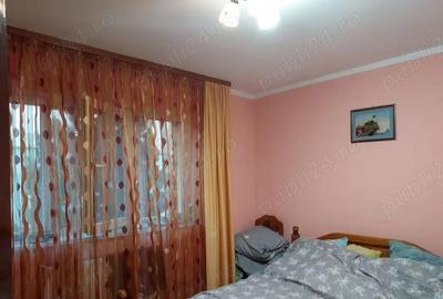 Apartament cu 3 Camere Decomandate Zona George Enescu - 2
