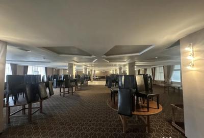 Spațiu comercial, de 1,200 mp, în Central - 11