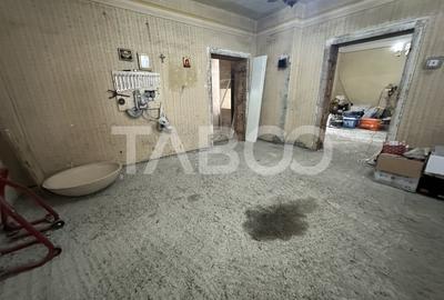 Casa de vanzare 4 camere 125 mpu teren liber 923 mp anexa Comuna Lisa - 5