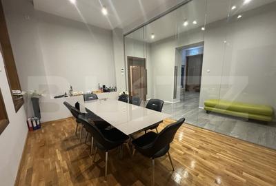 Spa?iu Birou Elegant de Inchiriat, Palatul Stern, 2 camere - 2