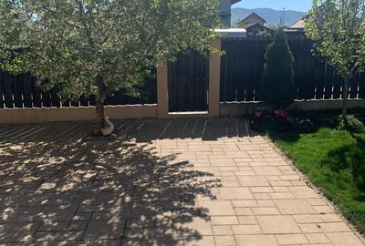 Casă de vânzare Săcele - 2