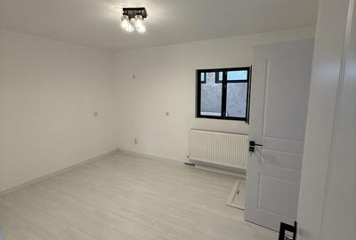 Casă cu 4 camere în Central - 1