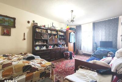 Apartament cu 2 camere decomandat în Trivale