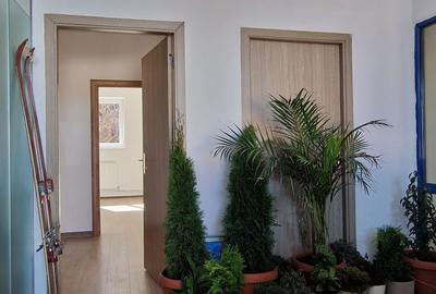 Spațiu comercial, de 130 mp, în Central