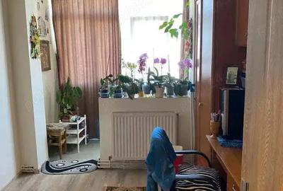 Apartament cu 3 camere decomandat în Soarelui - 1