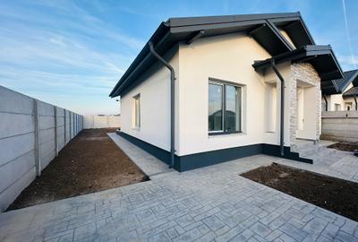 Casă Nouă cu 3 sau 4 Camere în Comuna Berceni – Complex Rezidențial Modern