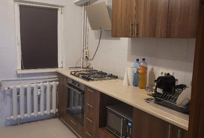 Închiriere apt 4 camere, 6/8, zona 13 Septembrie