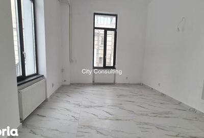 Casă cu Teren 473 Mp în Victoriei - 2