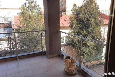 Casă cu 14 camere cu Teren 758 Mp în Obor - 9