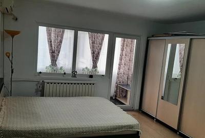 Garsonieră decomandată, mobilată în Dristor