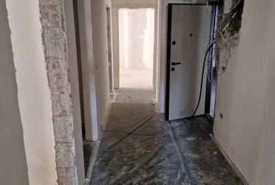 Apartament cu 3 camere decomandat în George Enescu - 1
