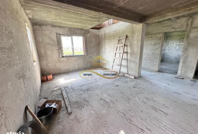 Casă cu 3 camere în Siretu - 2