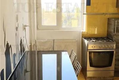 Apartament cu 4 camere decomandat în Crângași - 3