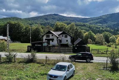 Casă cu Teren 420 Mp în Central - 1