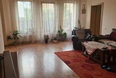 Casă cu 6 camere cu Teren 431 Mp în Aradului - 2