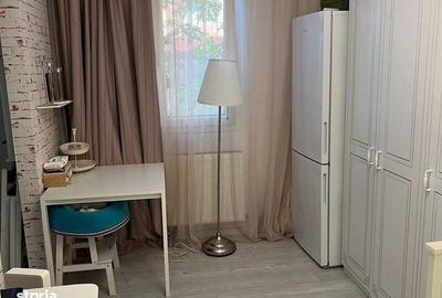 Garsonieră în Titan - 1