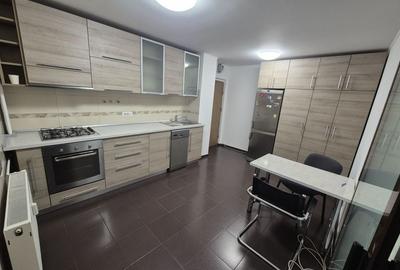 Apartament cu 2 camere decomandat, mobilat în Gorjului