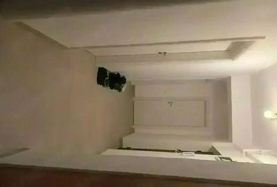 Apartament 3 camere.  Decomandat. Cu 2 bai si 2 balcoane. Grand Arena. - 2